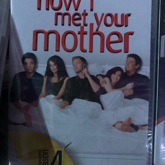 How I Met Your Mother - season 1,3,4 and 7 - Picture 2 of 4